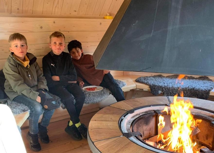 Ostello Kalvs Skolhus Esterno foto